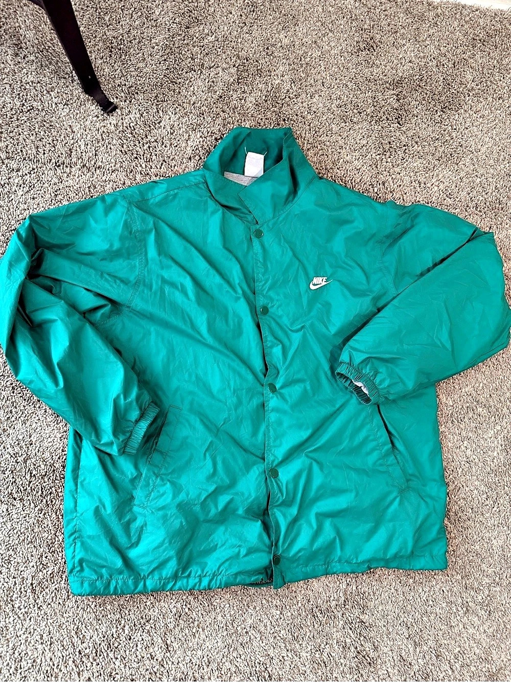 Nike Classic Coach Jacket Windbreaker Green